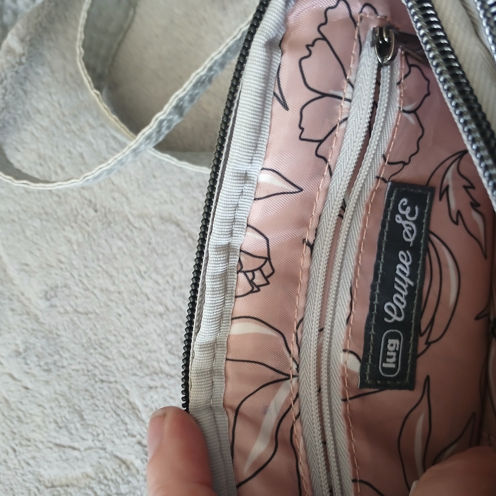 Lug Women's Bag in White and Pink